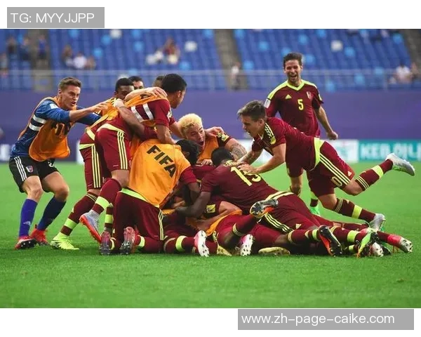 墨西哥U20足球队对阵委内瑞拉青年队精彩赛事回顾与分析 墨西哥U20足球队对阵委内瑞拉青年队精彩赛事回顾与分析